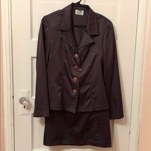 Business Suit Size 7